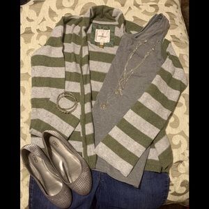 Women’s American Eagle cardigan